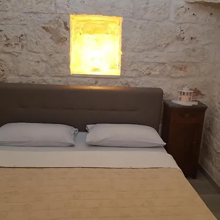 Trullo Saraceno Ostuni